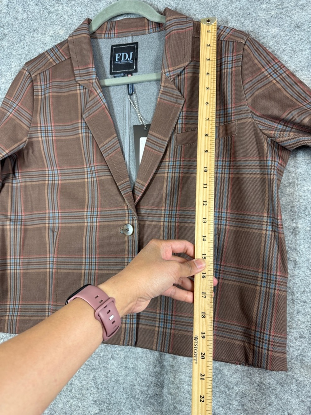 FDJ Brown Plaid Cropped Boxy Blazer Size 6 Tailored Preppy Chic Jacket Academia - Picture 8 of 13